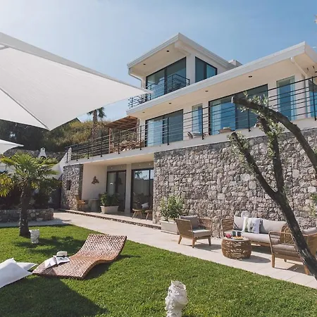 Triscele 10, Emma Giardini-Naxos